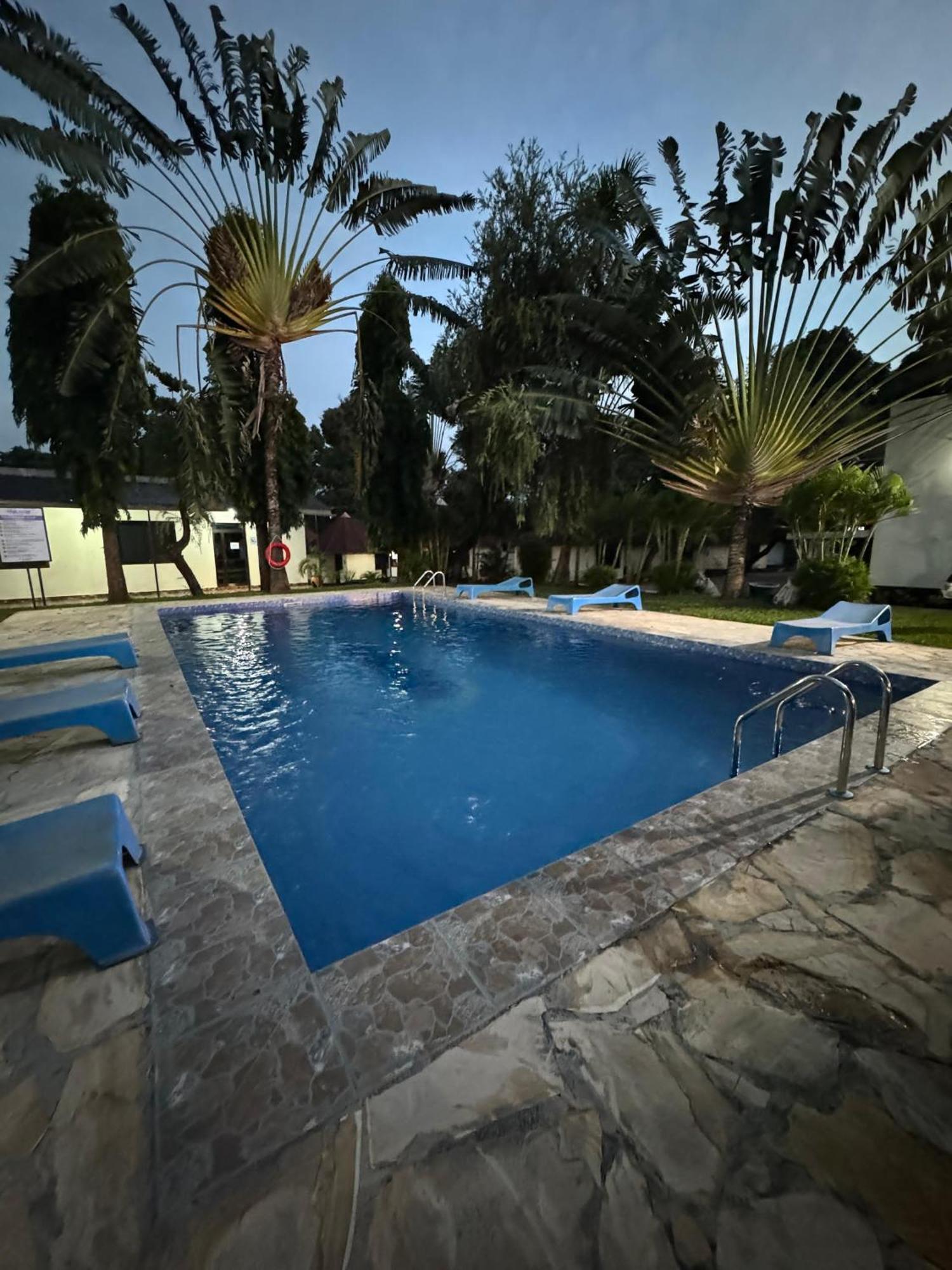 Keys Hotel Moshi Exterior foto